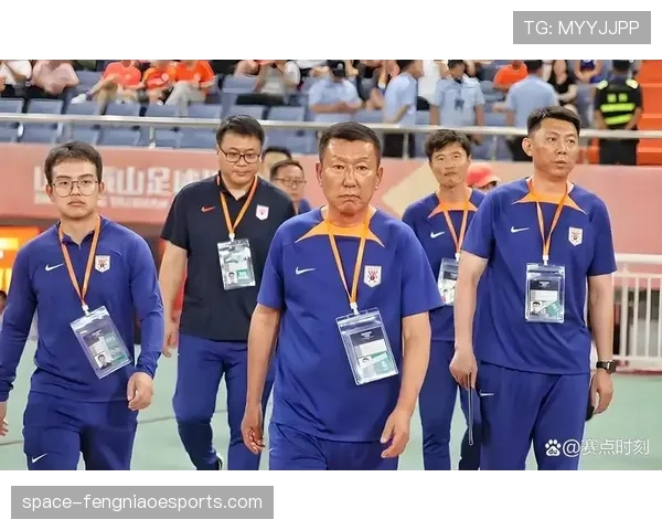 中甲某俱乐部前官员因涉嫌操纵赛果被警方带走调查,足协表态将严肃处理 中甲某俱乐部前官员因涉嫌操纵赛果被警方带走调查,足协表态将严肃处理